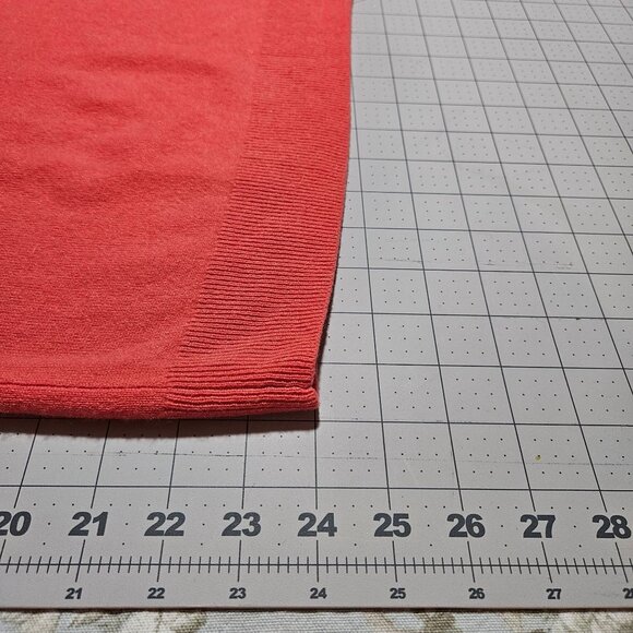 Super Soft, Comfy Uniqlo Womens XS 100% Cashmere Coral Rose Turtleneck Sweater L - Picture 8 of 10